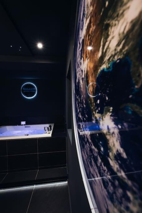 리옴 Galaxy La Tete Dans Les Etoiles 아파트 외부 사진